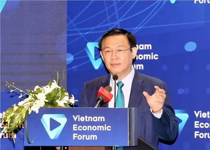 Khám phá thế giới, kiếm tiền từ đam mê: Hotspot Matrix và Vlogger du lịch